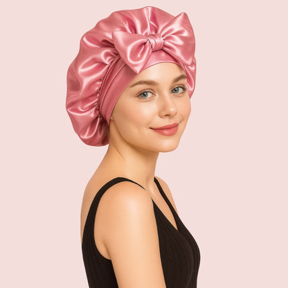 BONNET EN SATIN